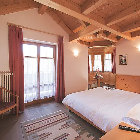 Hotel Waldheim Belvedere-3